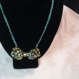 Betsey Johnson 16" bowtie necklace